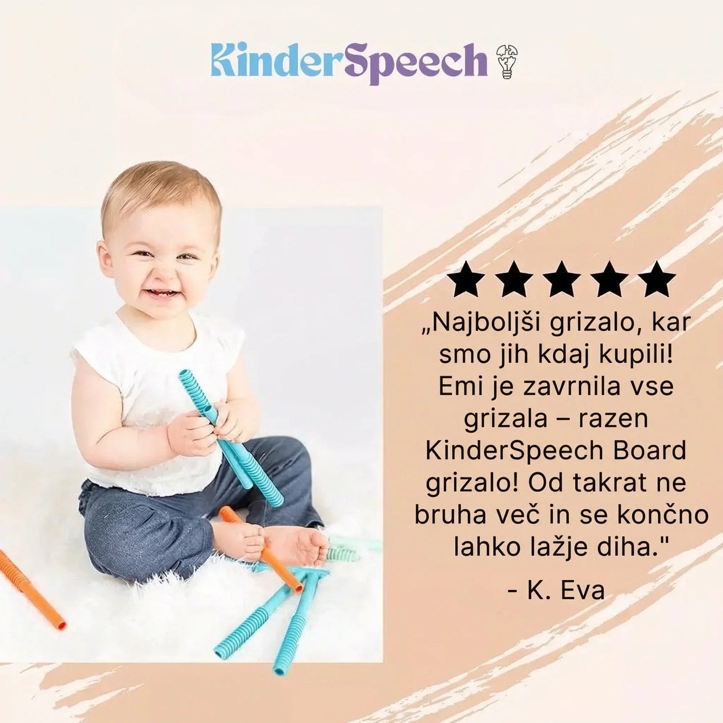 Fotografija nasmejanega dojenčka s silikonskimi grizali in pozitivno oceno stranke o učinkovitosti Kinderspeech grizal pri lajšanju težav med izraščanjem zob v datoteki